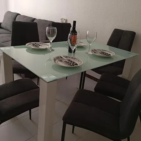 La Casa De Islandia Torrevieja